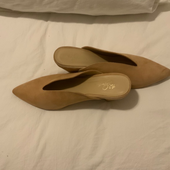 Mules - Picture 3 of 4